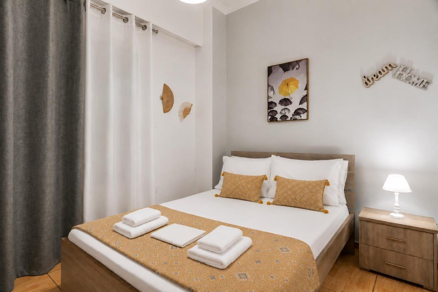 Deluxe Three Bedroom Apartment Terrace Chris